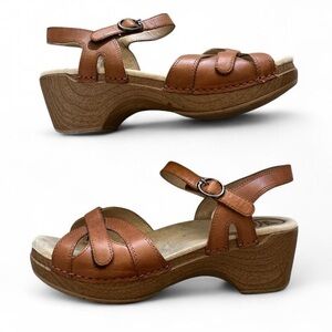 Dansko Season Camel Brown Leather Clog Heeled Sandals